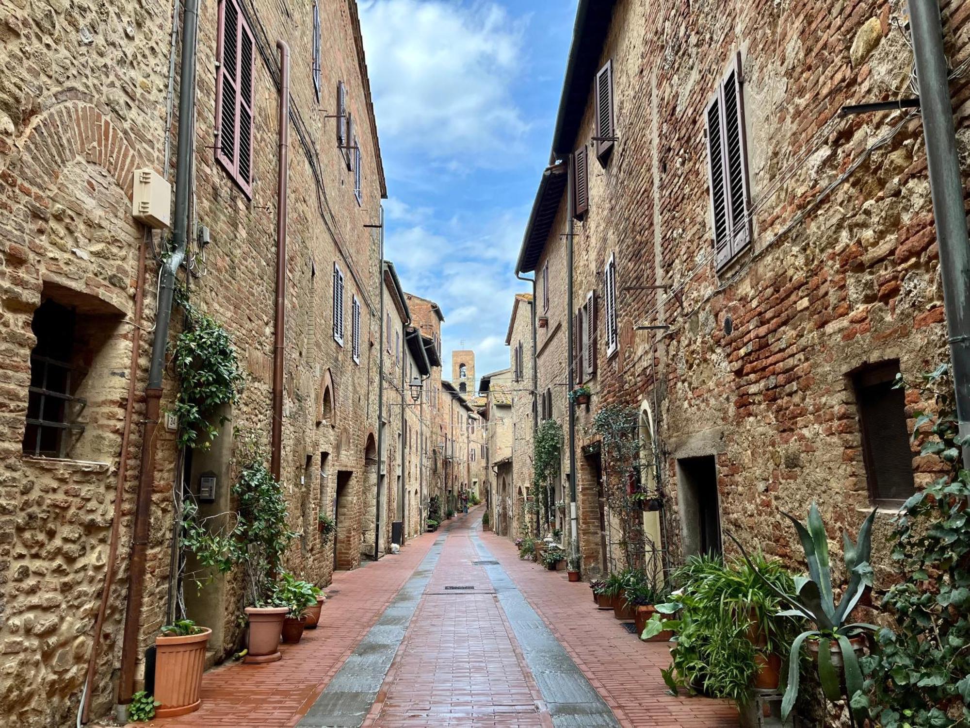 Appartamento Mirella In Centro Storico Casole dʼElsa Eksteriør billede